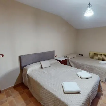 Casa Con Encanto, Gran Capacidad Alojamiento-24 Personas Holiday home