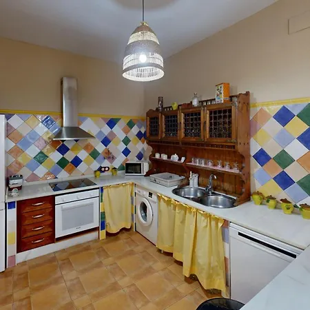 Holiday home Casa Con Encanto, Gran Capacidad Alojamiento-24 Personas Dona Rama